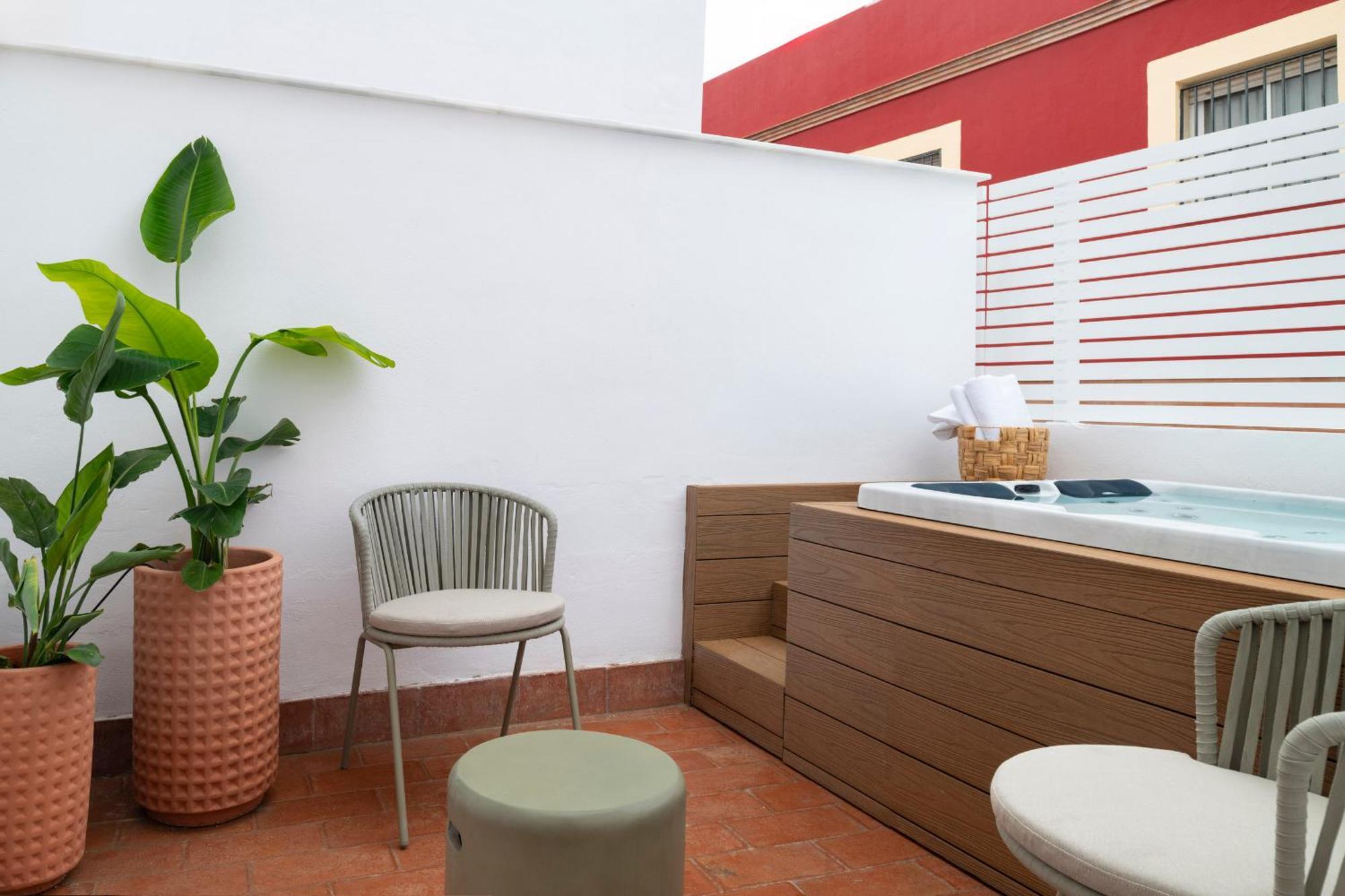 Magno Apartments Santa Clara - Private Terraces With Jacuzzi Séville Extérieur photo